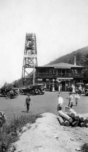 old-photos_Hairpin-Turn-BW-old_2018-11-15_220540.jpg - Thumb Gallery Image of Old Photos